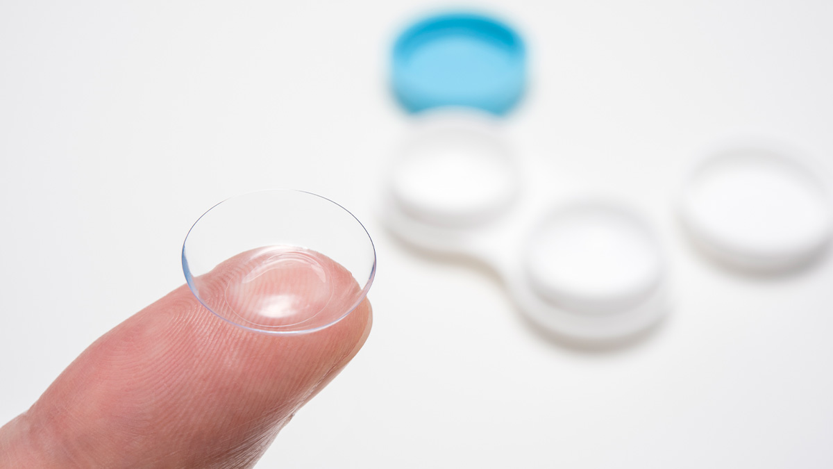 Experience Clear Vision with Acuvue Contact Lenses from WebEyeCare