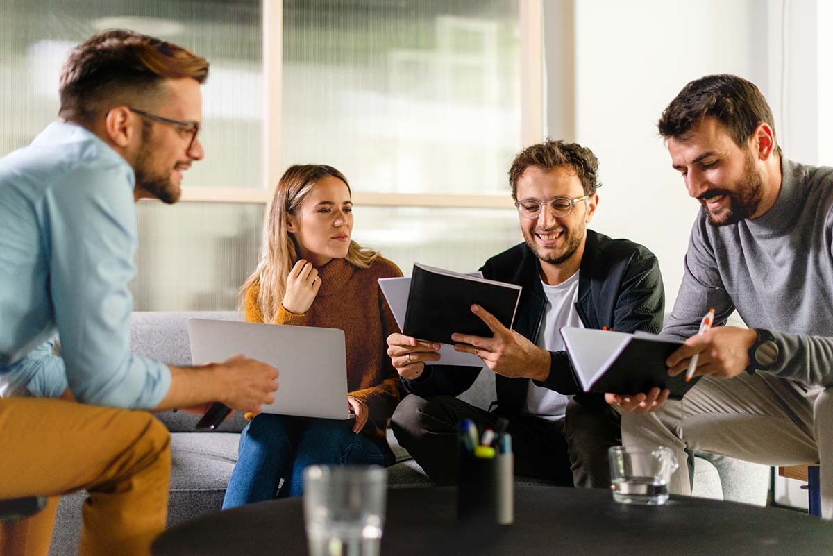 How Competitive Intelligence Helps SaaS Teams Win Deals Faster