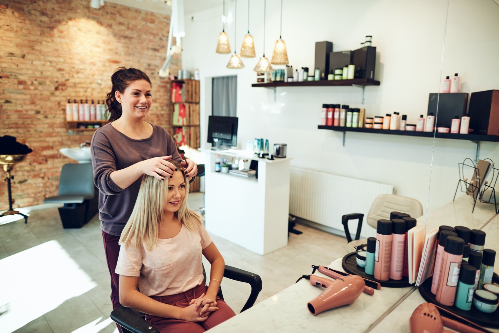 All-in-One Hair Dryer for Frizzy Hair Solutions