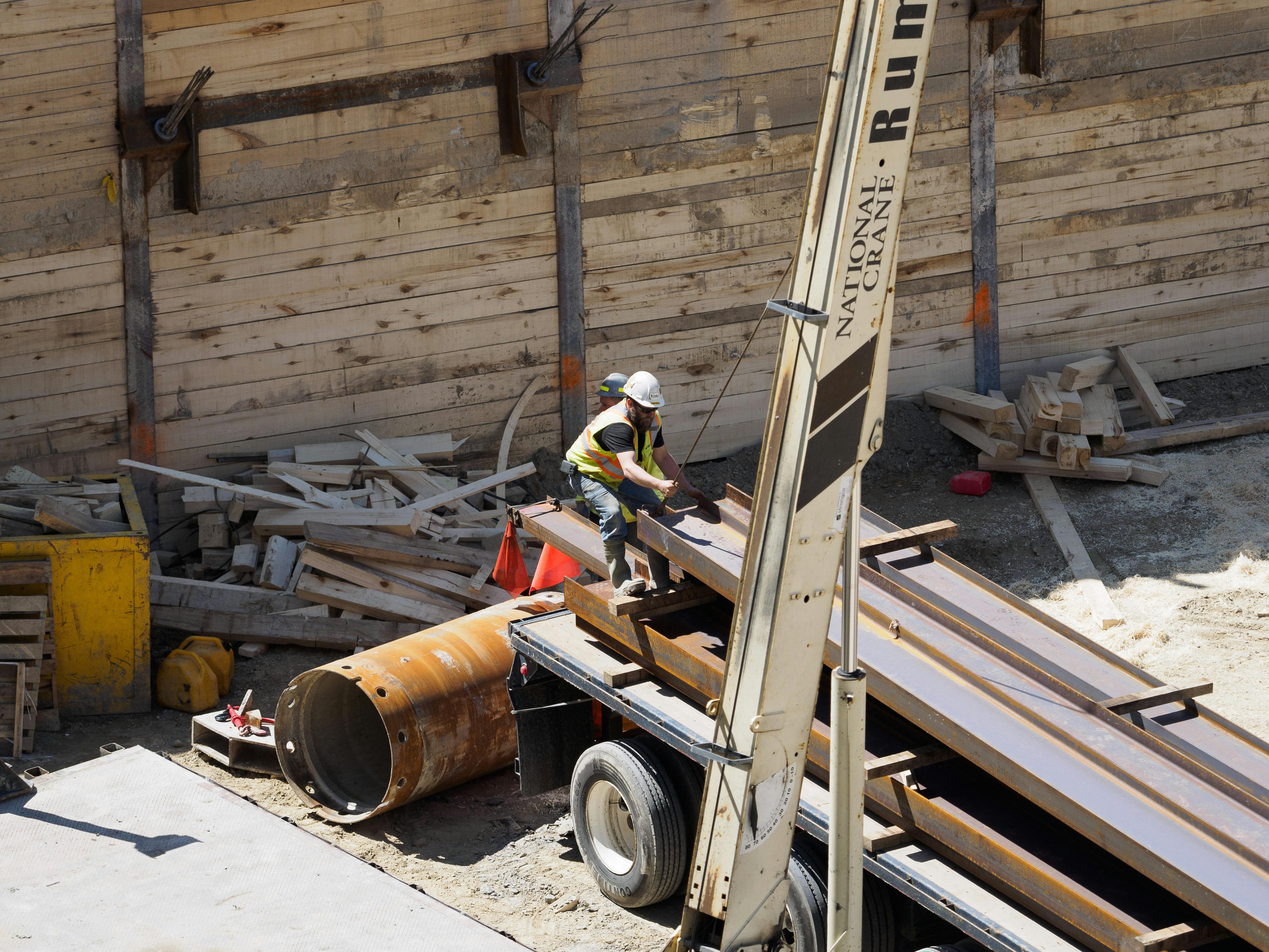 Wholesale AC Units for Contractors with Fast Delivery